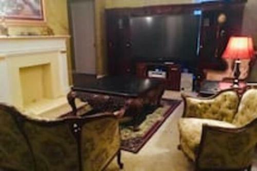 3 Bedroom Sleeps 8 Nice Spacious Apartment B 89