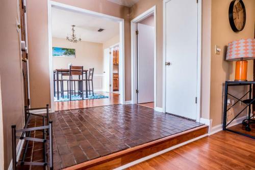 Kid + Pet-friendly Charming Home W/ Contactless Entry