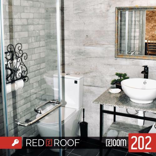 Hostal Redroof Country House Hotel