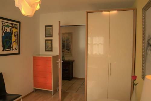 Cozy, Large, Modern, Apartment - In Basel