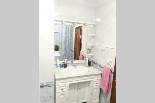 Apartamento Nuevo: Cerca Centro , Wifi Y Calefacci�n