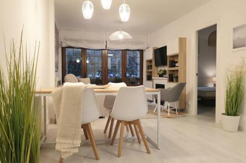 Apartamento Nuevo-casco Hist�rico-parking Gratuito.