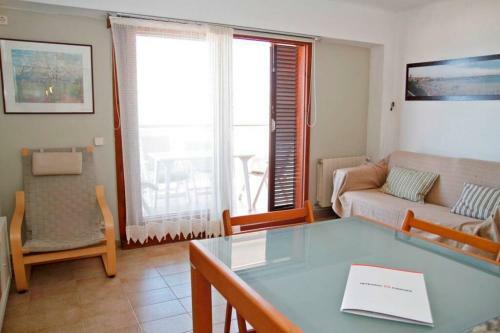 Apartment With Great Terrace At First Line