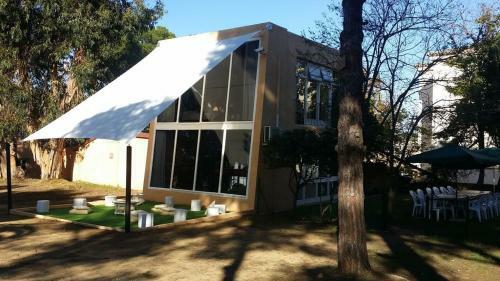 Villa Casa Con Jard�n A 45 Metros de La Playa. Es.