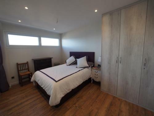 Seafront Apartment In Palam�s
