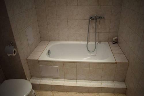 Private Apartment In Prespa