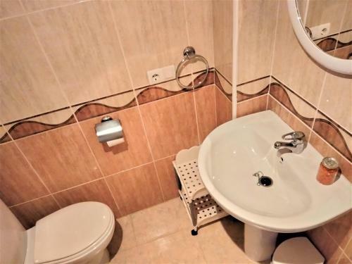 Apartamento Acv - Isla Park-1� Linea Planta 9 Frontal Interior