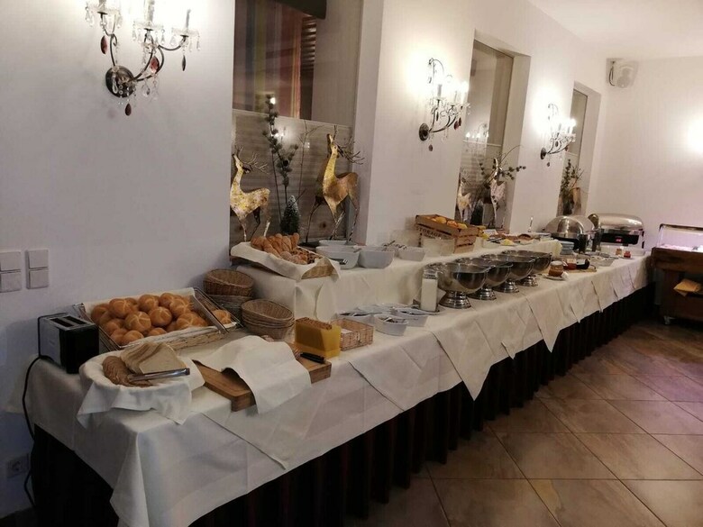Tennis Golf Hotel H�llrigl
