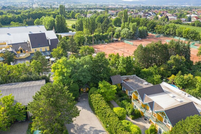 Tennis Golf Hotel H�llrigl