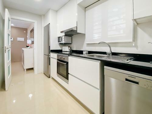 Apartamento Casa Lucero - Ivan Luxury Homes - 6�pta. - Sur - 1� Linea de Playa