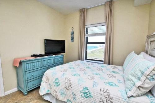 Phoenix East 1201 By Youngs Suncoast
