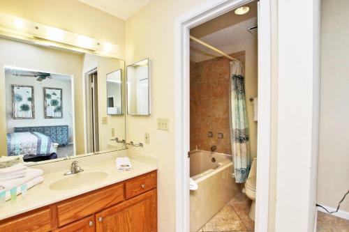 Phoenix East 1201 By Youngs Suncoast