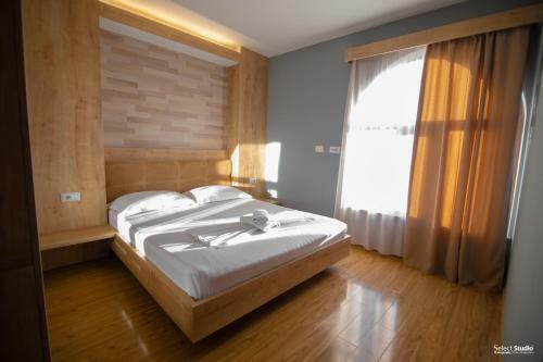 Sahati Hotel & Restaurant