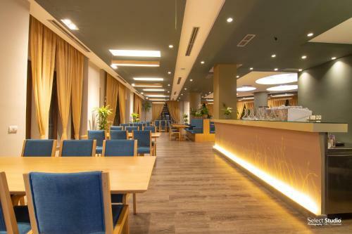Sahati Hotel & Restaurant