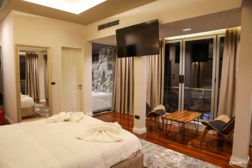 Secret Hotel,korce