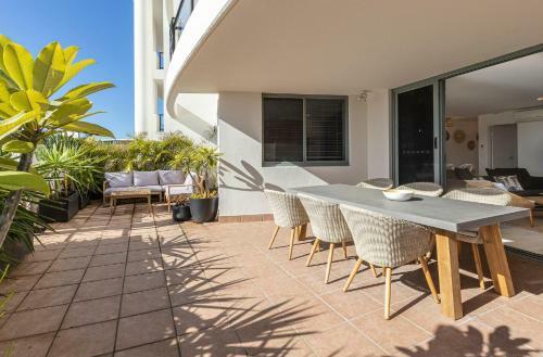 A Perfect Stay - Bay Royal Apartment 2