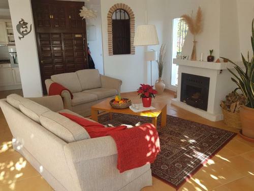 Bonita Villa En Nerja Casa Palomas
