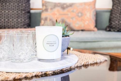 Mid-century Modern Retro Beach House Minutes To Beach