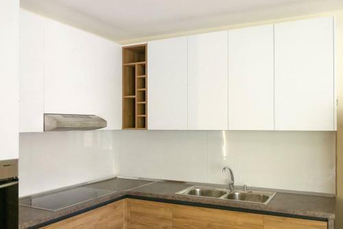 Modern Apartment In Lukove, Sarande, Albania