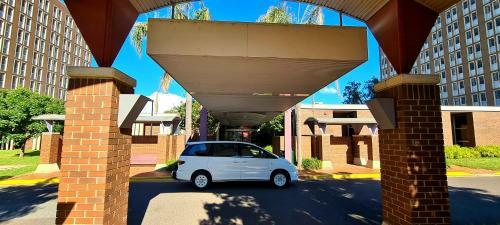 Hotel Canberra Accommodation Centre