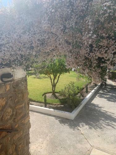 Tres Hermanos - Spacious Modern 2 Bedroom Apartment