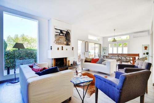 Villa Es Torrent� (High Flyer)