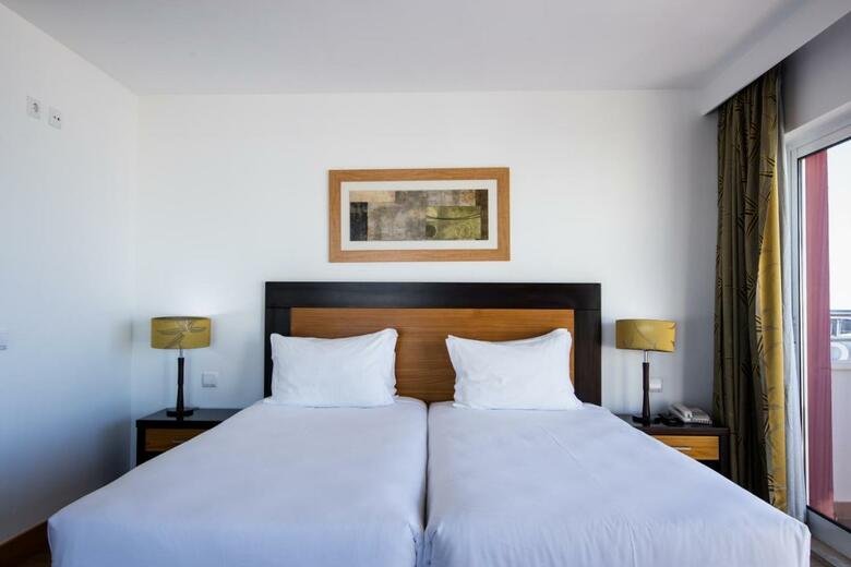 Hotel Quarteira Sol