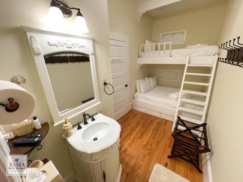 Hotel Bama Bed And Breakfast - Magnolia Family Suite