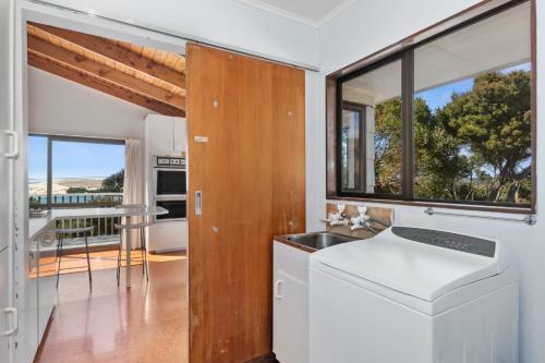 Ocean Sands - Mangawhai Heads Holiday Home