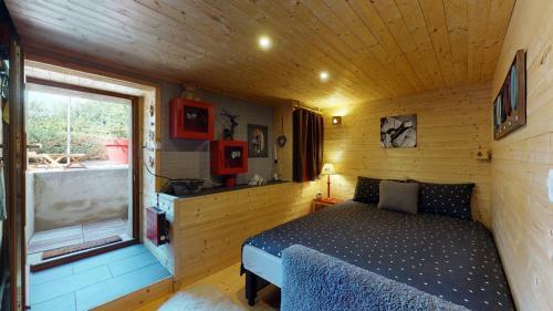 Authentic Chalet Full Of Charm, 5min. From Anz�re
