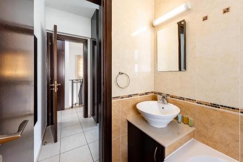 Villa Sea Front Oceanus H3