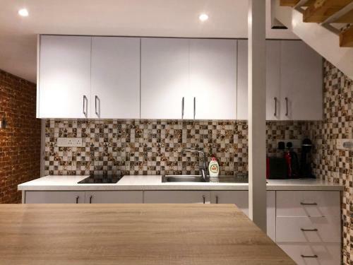 Cozy Loft Apartment 2