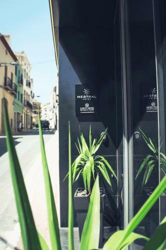 Hotel Mestral Perell�