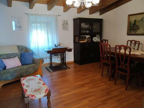 Casa de Pueblo Con Vistas, Pet�n