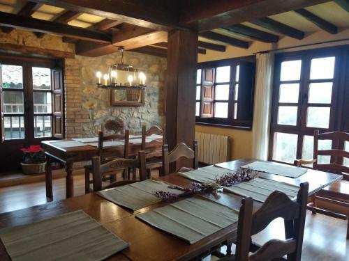 Agroturismo La Casona De Sovi�a