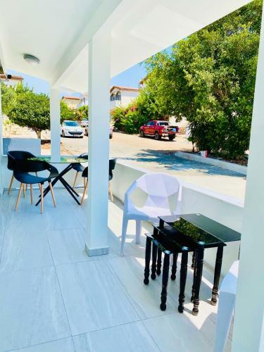 Sandy Bay Villa