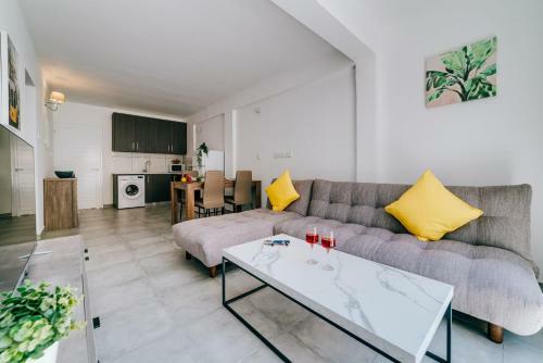 Apartment Cycy