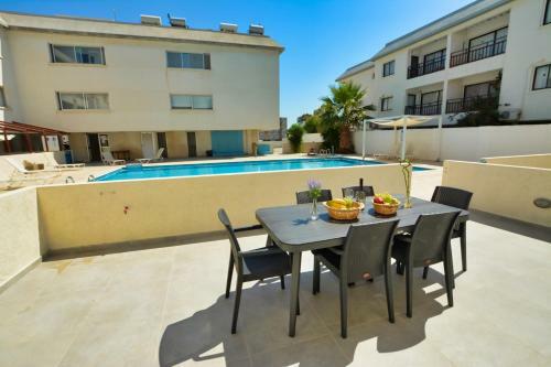 Apartamento Myhome Delux, Napa Blue 3bed With Pool