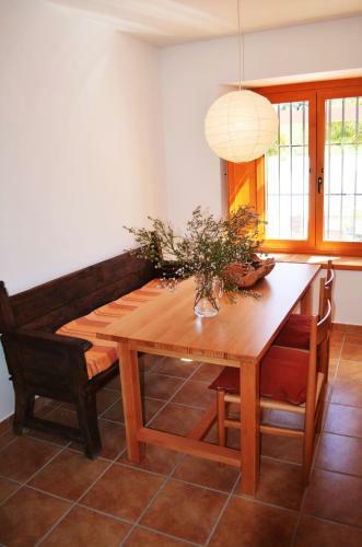 Casa de Las Ca�as / Castellanos