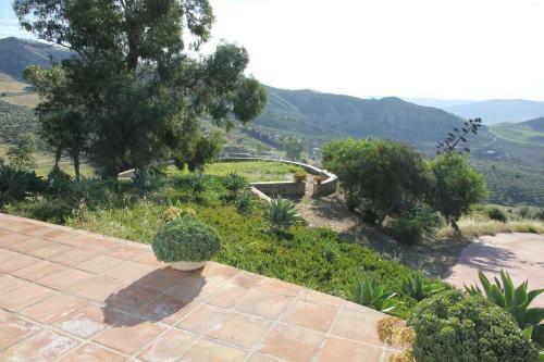 Rosas Cantares: Casa Siri
