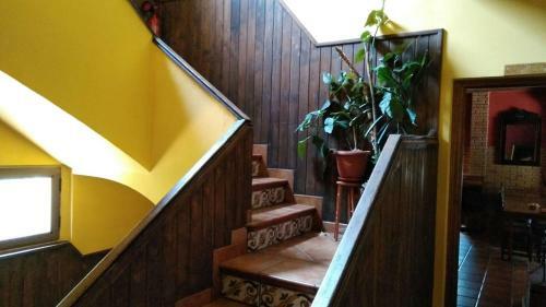 C R Altobierzo, 9 H Y 9 Ba�os