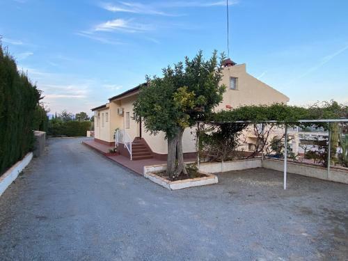 Espectacular Villa En La Nuc�a. Privacidad Total.
