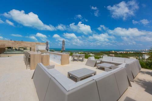 Apartamento Ocean View Condo-beach, Rooftop Pool & Jacuzzi!