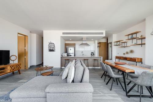 Apartamento Ocean View Condo-beach, Rooftop Pool & Jacuzzi!
