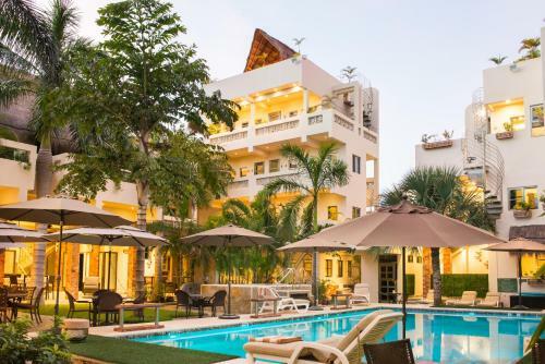 �lamos Inn Hotel Con Jacuzzi Y Piscina