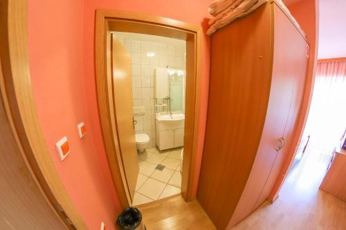 Apartments Crvena Jabuka 1
