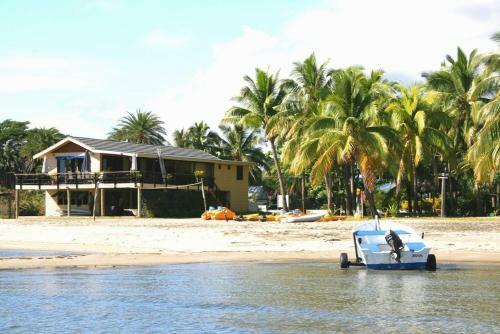 Hotel Club Fiji Resort