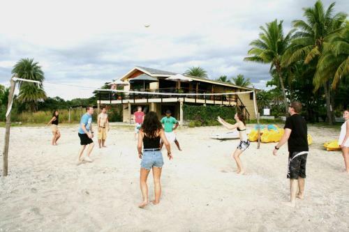 Hotel Club Fiji Resort