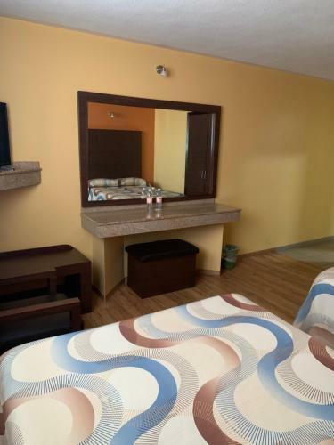 Hotel Emperador de Queretaro