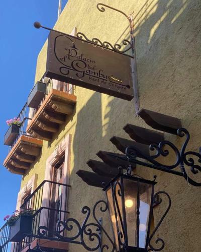 Hotel El Palacio Del Gambusino
